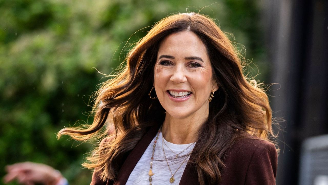 Crown Princess Mary&#039;s chestnut brown blazer 