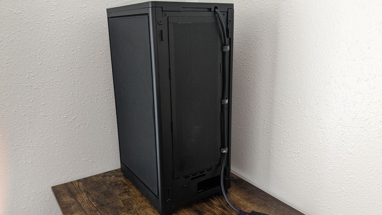 Corsair 2000D Airflow