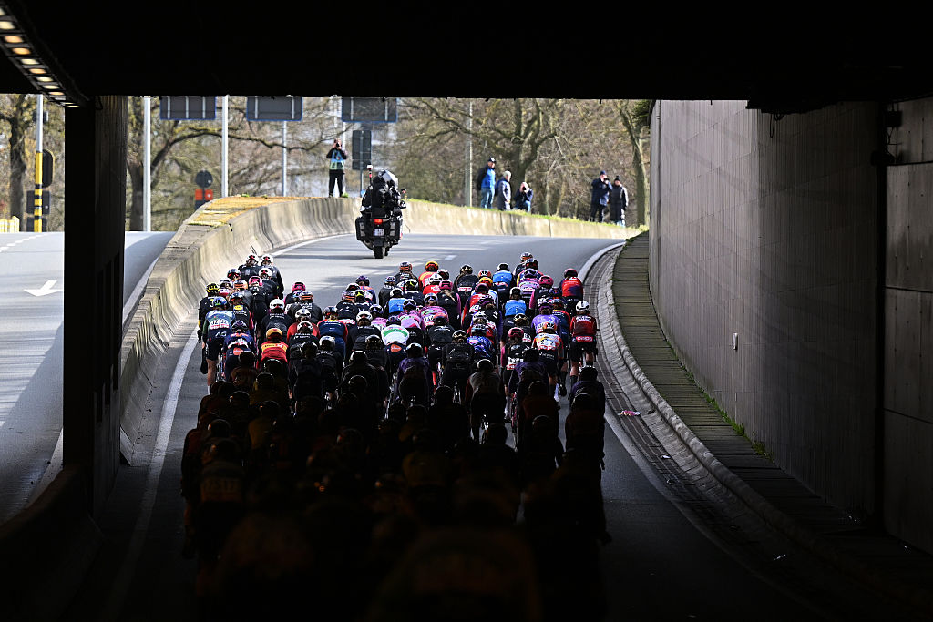 BRUGES, BELGIUM - MARCH 26: A general view of the peloton competing during the 9th Ronde van Brugge - Tour of Bruges 2026, Women's Elite a 143.7km one day race from Bruges to Bruges on March 26, 2026 in Bruges, Belgium. (Photo by Luc Claessen/Getty Images)