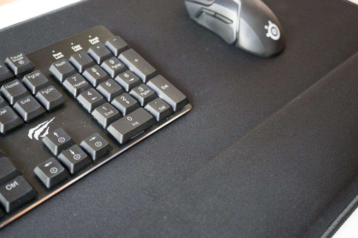 ENHANCE XXL Mousepad