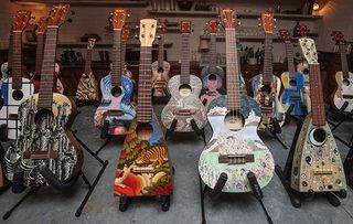 Ukuleles painted by great artists – charity auction