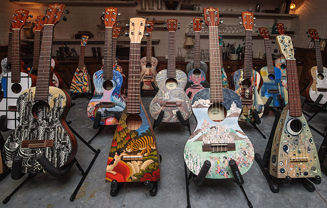 Ukuleles painted by great artists – charity auction