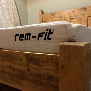 REM-Fit Hybrid 1000 mattress on bed frame