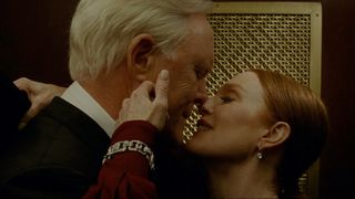 John Lithgow and Julianne Moore in Sharper