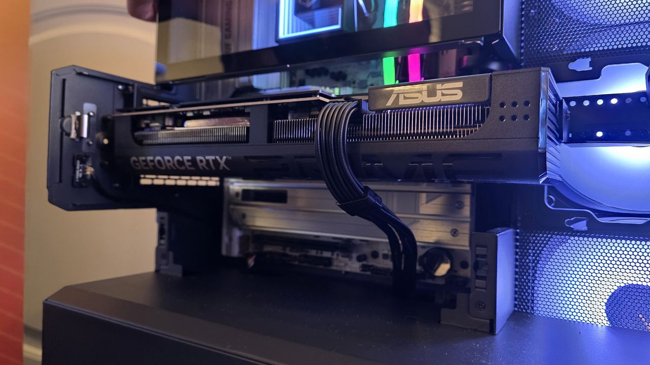 GPU chamber on the Phanteks Exo 626s multi-chamber case