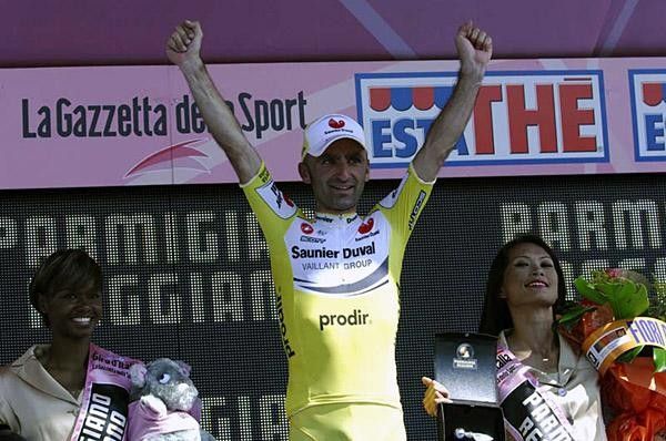 The stage 10 winner Leonardo Piepoli