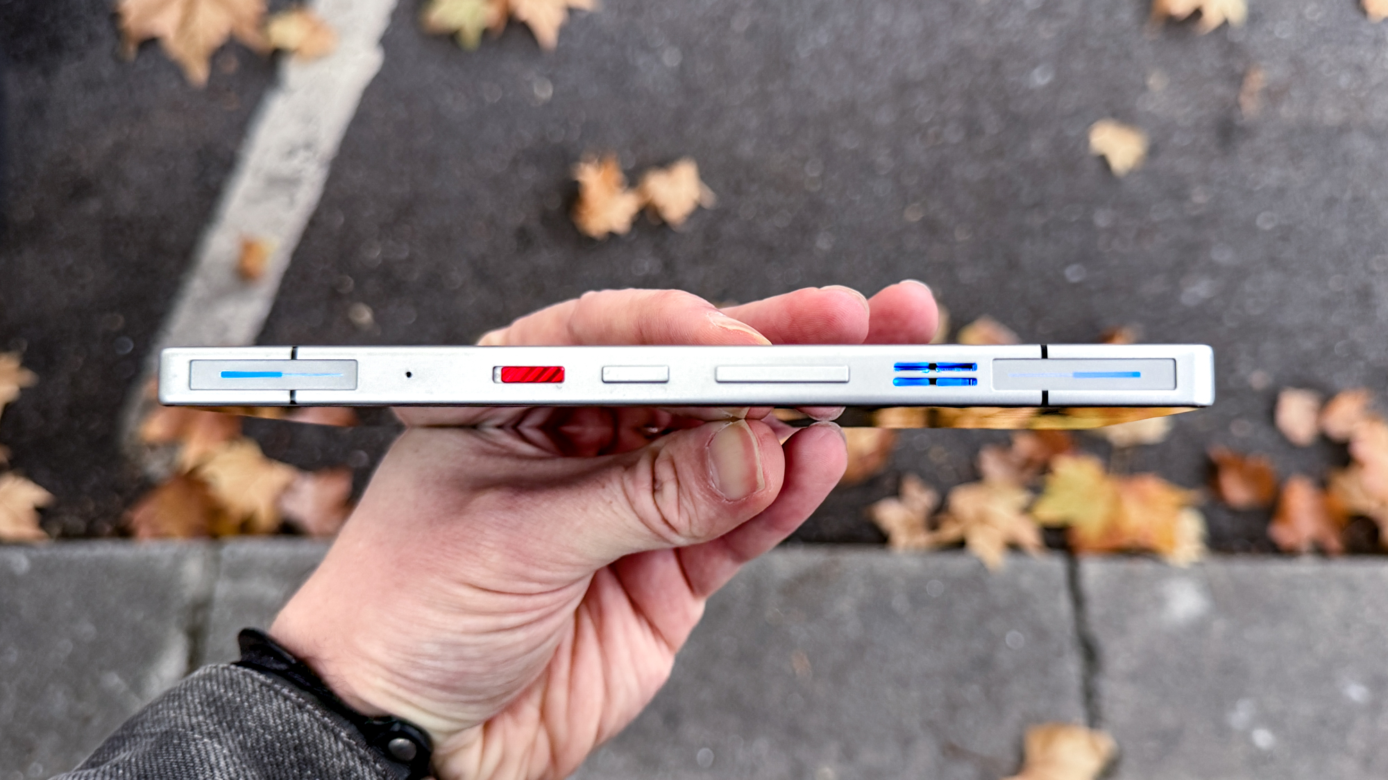 RedMagic vents and game space switch