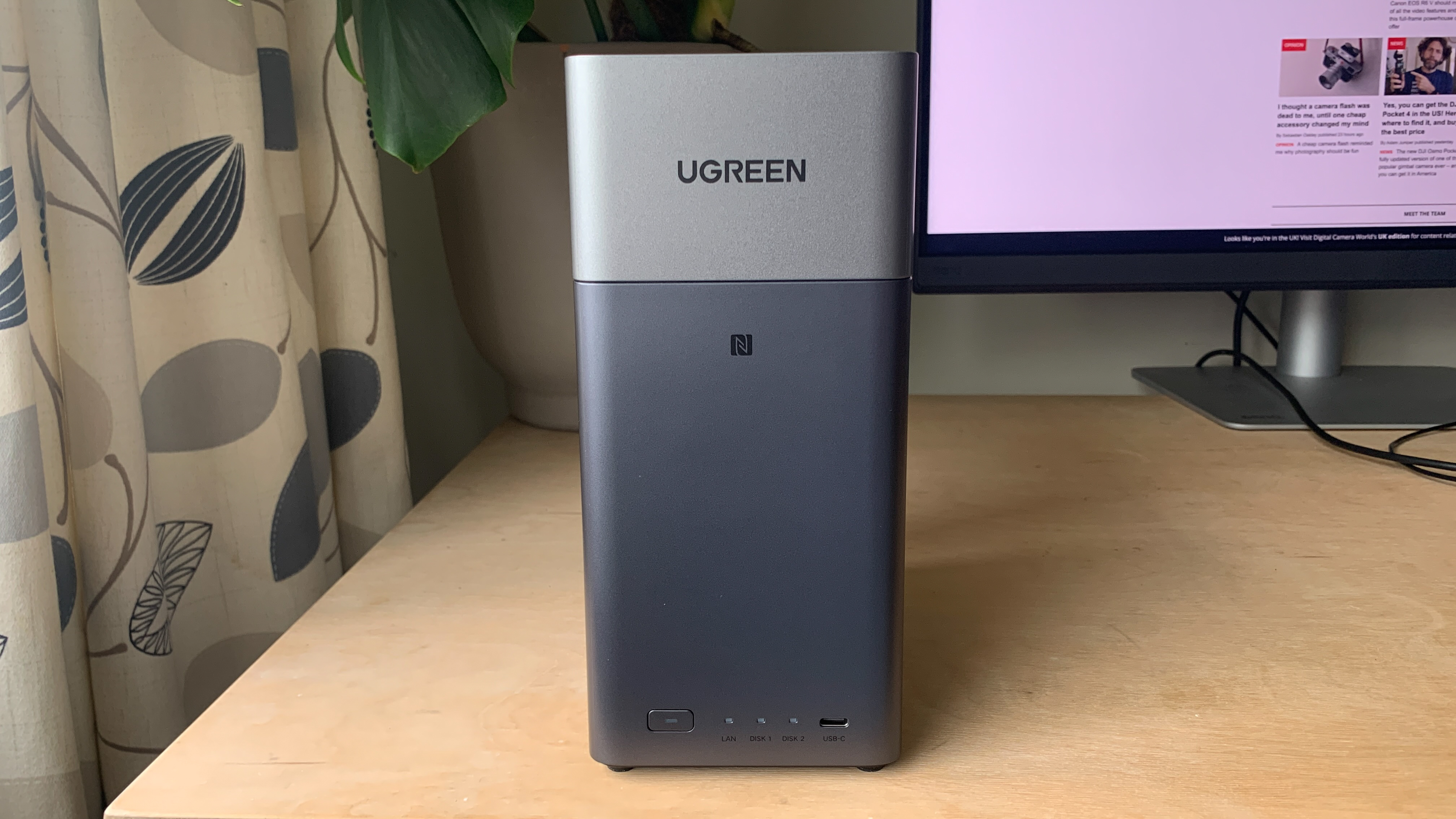 Ugreen NAS DH2300