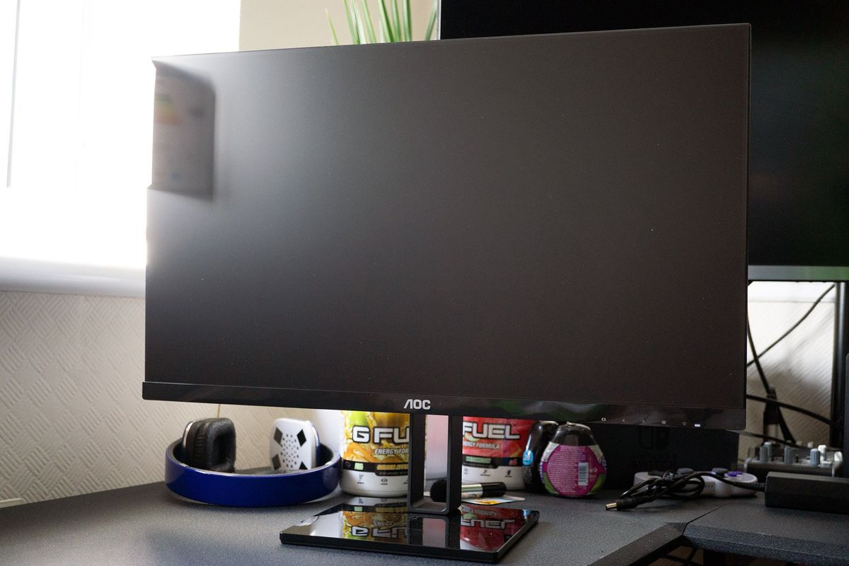 AOC 24V2Q review: A truly gorgeous and stupidly thin PC monitor