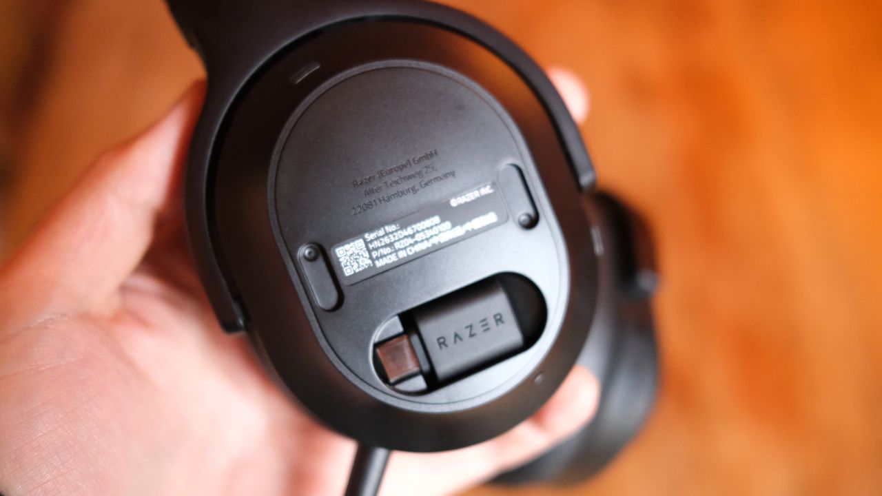 Razer Barracuda V2 Pro headset review