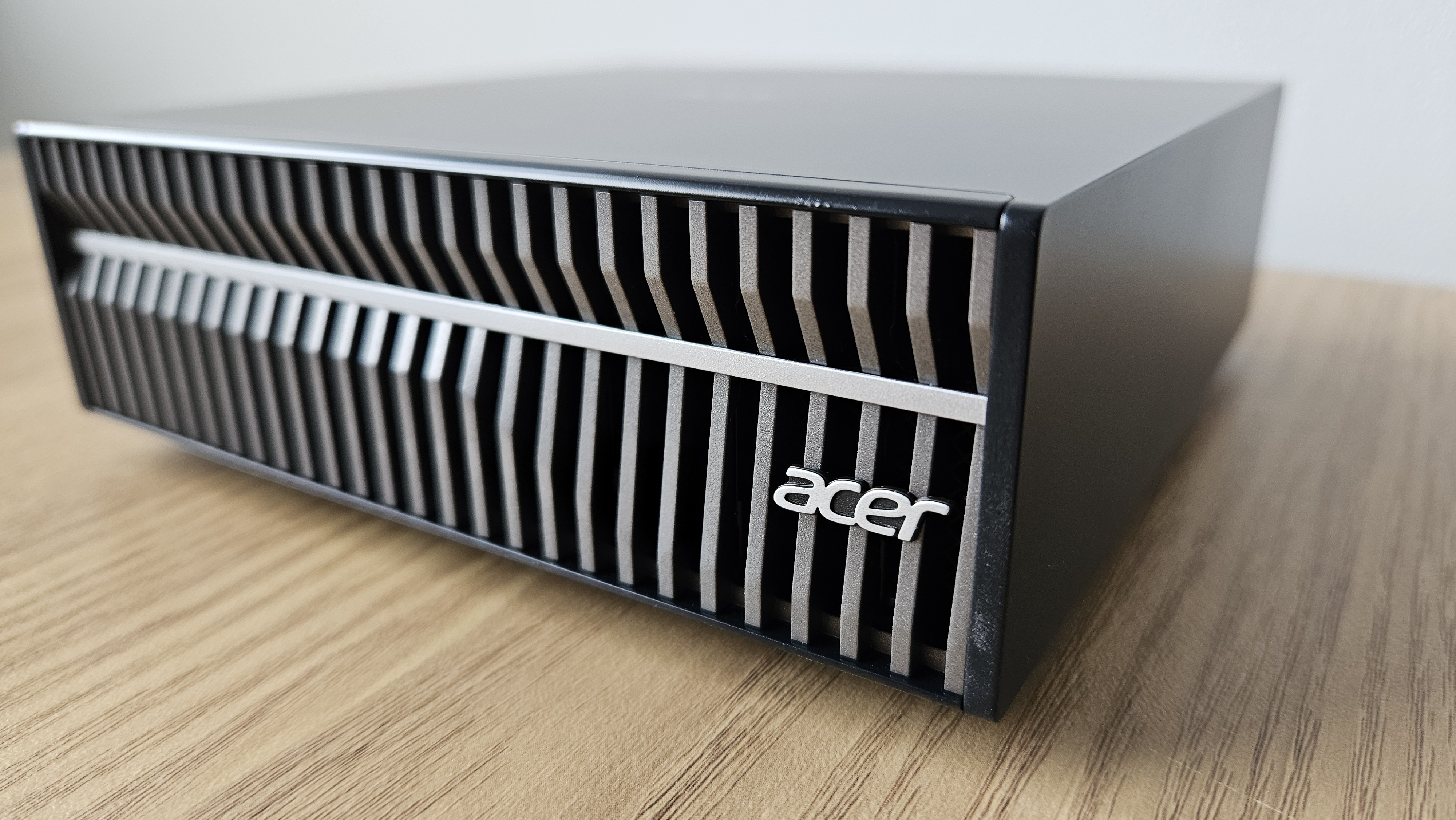 The Acer Veriton GN100 on a desk