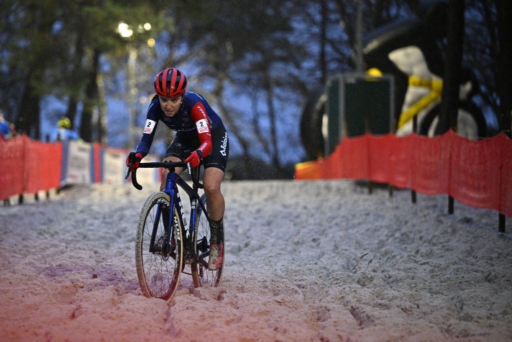 Dutch Shirin van Anrooij competes during the womens elite race of the Zilvermeer Mol cyclocross cycling event race 58 in the Exact Cross competition in Mol on December 23 2022 Belgium OUT Photo by JASPER JACOBS BELGA AFP Belgium OUT Photo by JASPER JACOBSBELGAAFP via Getty Images