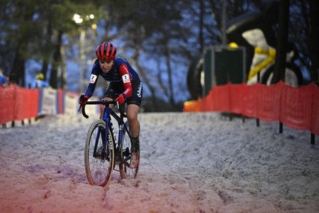 Dutch rider Shirin van Anrooij competes during the womens elite race of the Zilvermeer Mol cyclocross cycling event race 58 in the Exact Cross competition in Mol on December 23 2022 Belgium OUT Photo by JASPER JACOBS BELGA AFP Belgium OUT Photo by JASPER JACOBSBELGAAFP via Getty Images
