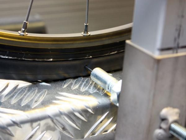 While this test only provides inferential data on sidewall cuts - rather than punctures - Wheel Energy says it is currently developing another test that can simulate the types of tyre failures caused by events such as grazing rocks.