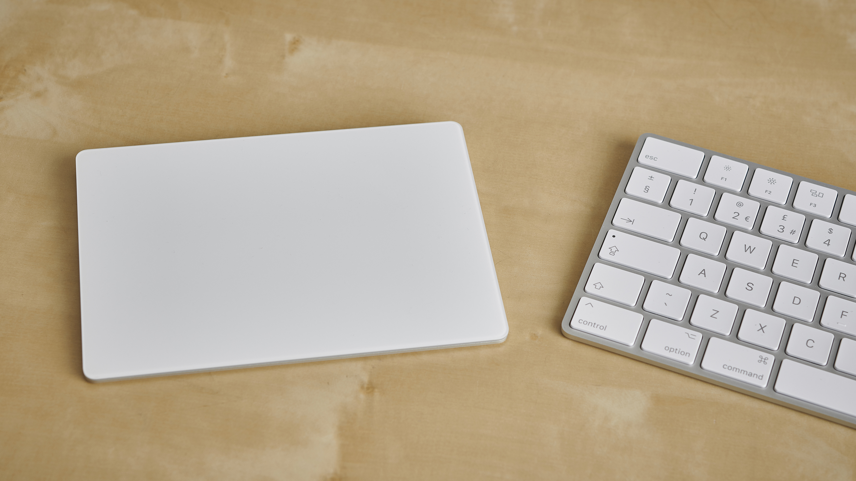 Apple iMac 27-inch (2020) trackpad and keyboard