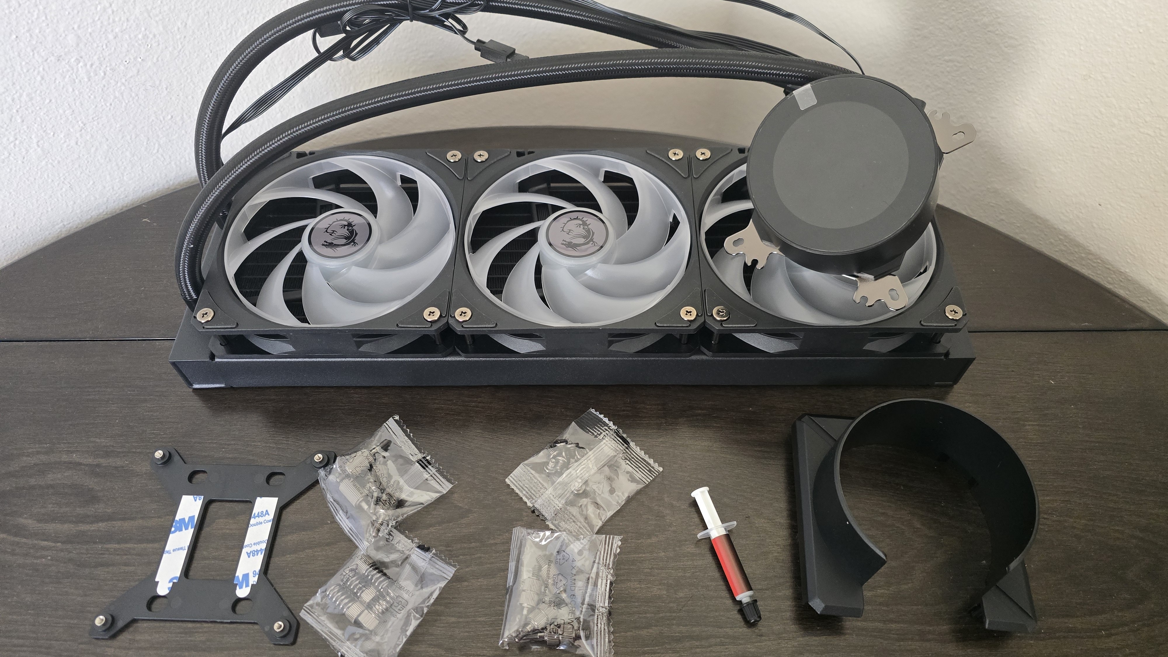 MSI MPG Coreliquid P22 360
