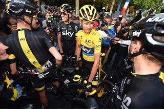 Chris Froome with his Sky team in Paris