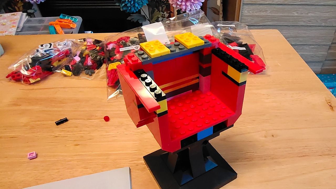 Lego Marvel Carnage 76199_Build in progress 3