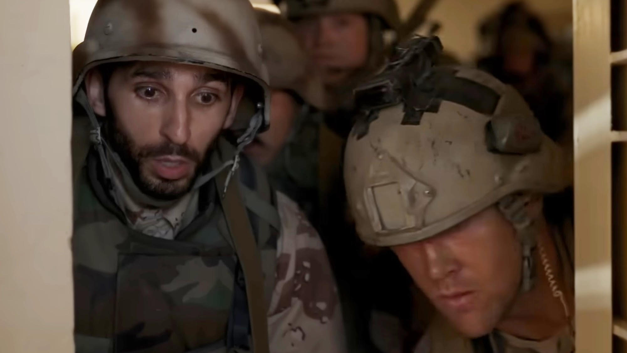 Soldiers at the door in Warfare