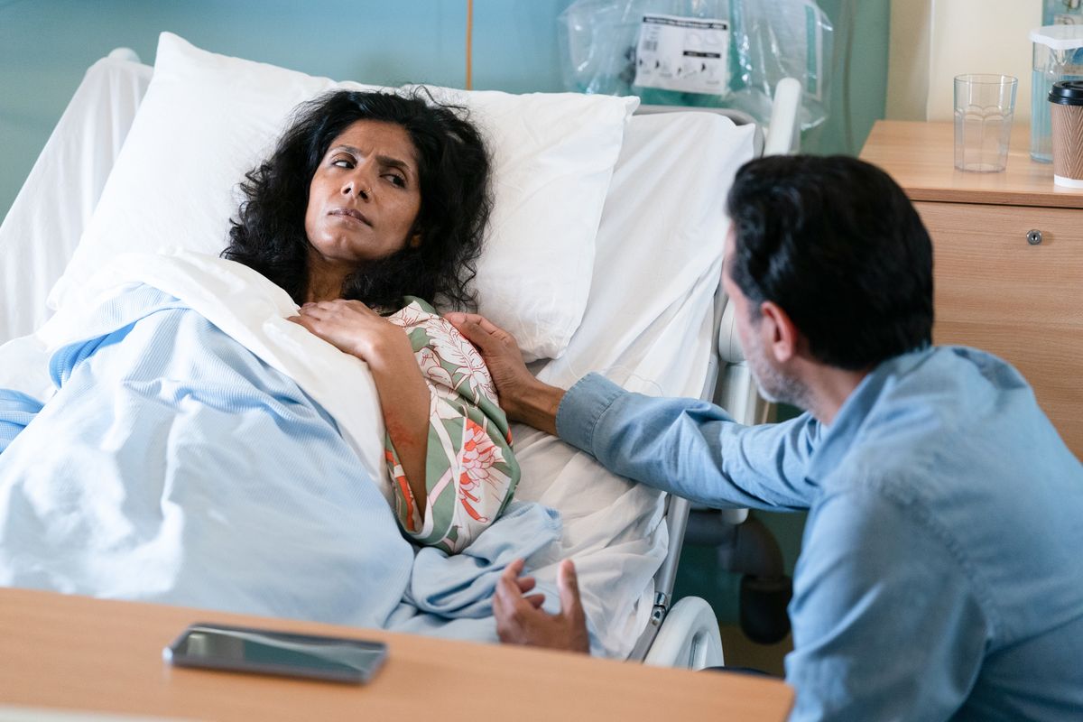 Suki Panesar faces Nish Panesar in hospital in EastEnders