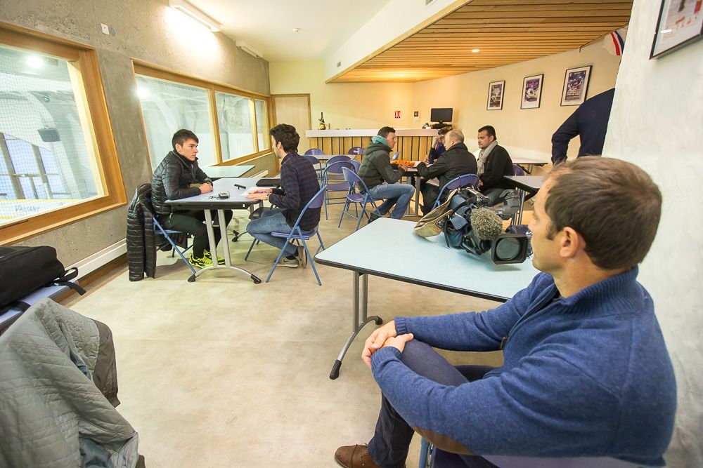 Romain Bardet sits down with Cyclingnews as riders meet the media