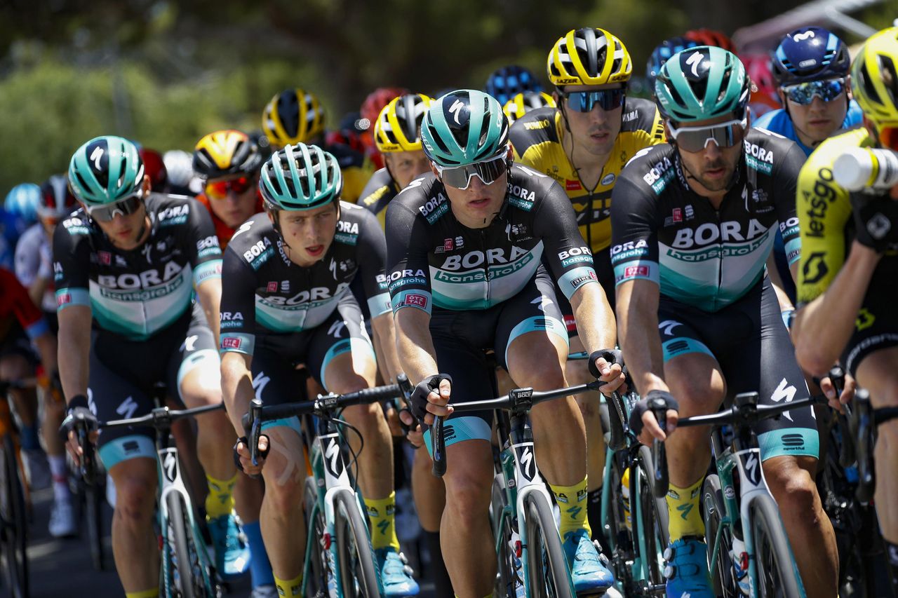 Ide Schelling and Bora-Hansgrohe on Willunga Hill