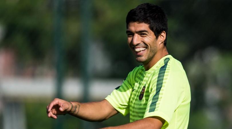 Xavi lauds extraordinary team-mate Suarez | FourFourTwo