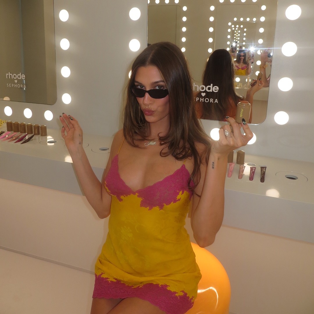 Photo of Hailey Bieber at the Rhode Coachella pop-up