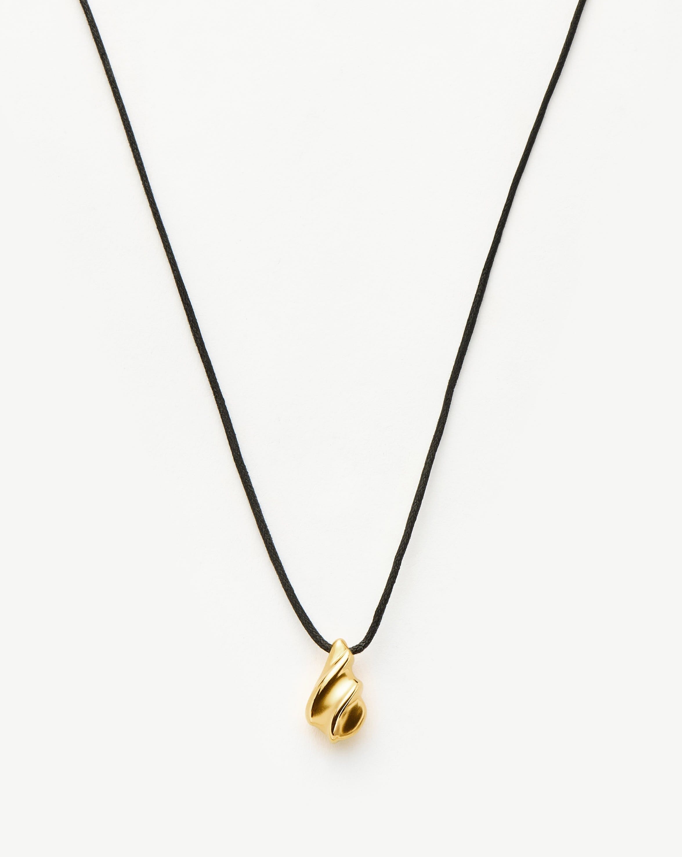 Savi Ridge Droplet Pendant Cord Necklace | 18ct Gold Plated