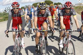 Lance Armstrong surrounded by his Radioshack team.