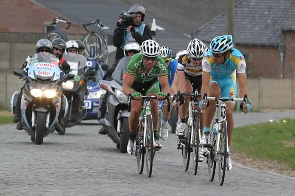 Nico Eeckhout in the lead group