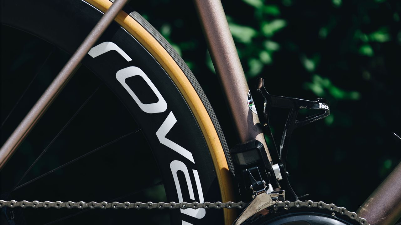 Kasper Asgreen's Specialized S-Works Aethos bike