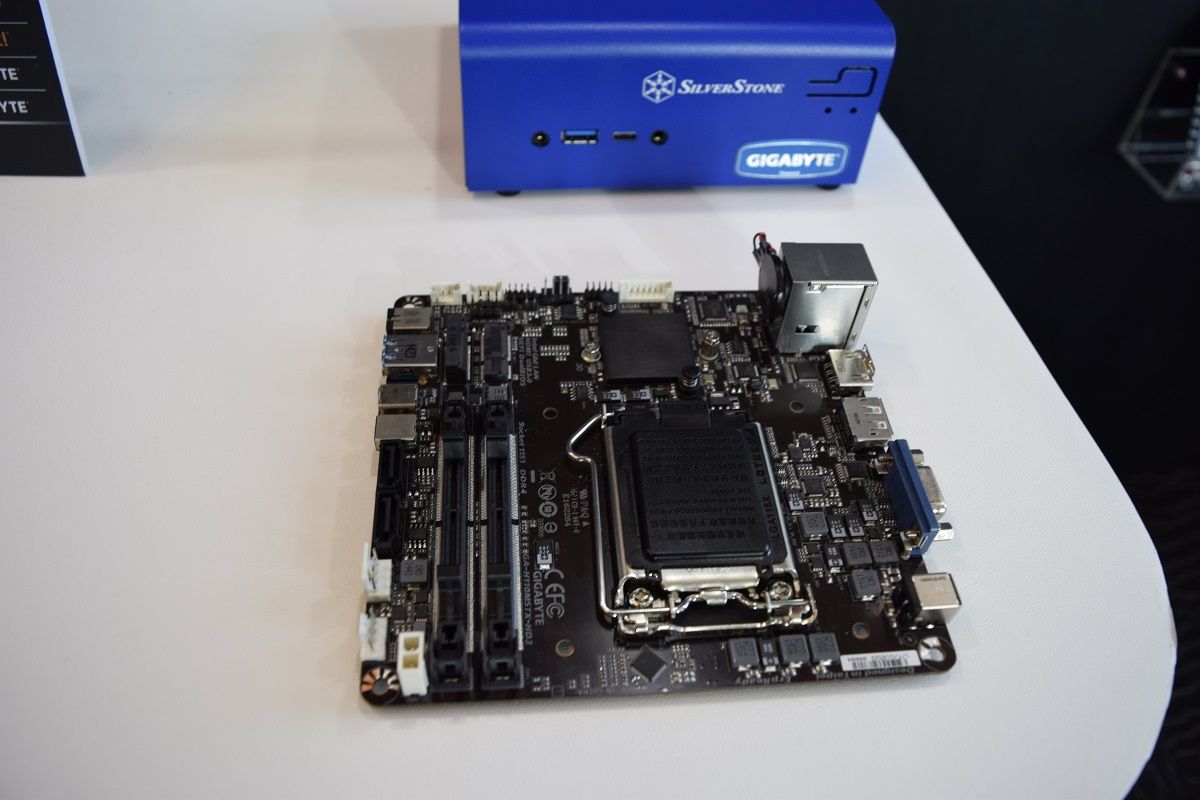 Asus mini stx. Материнская плата mini stx. Материнская плата mini stx. Asrock h110 stx mxm. Kontron ktgm45.