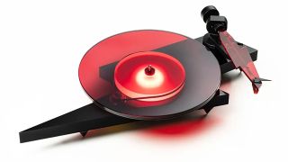 Pro-Ject AC/DC turntable