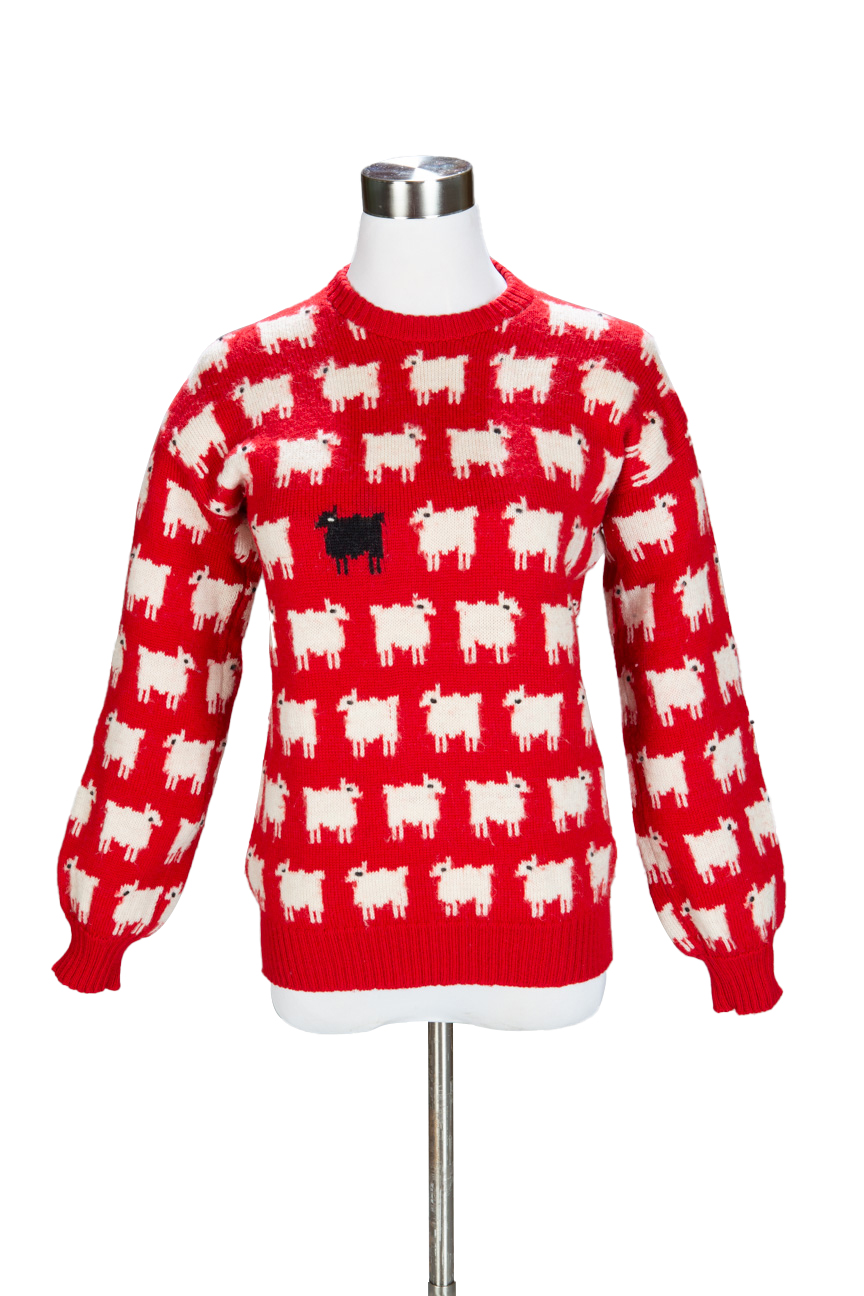Princess Diana&#039;s red sheep sweater