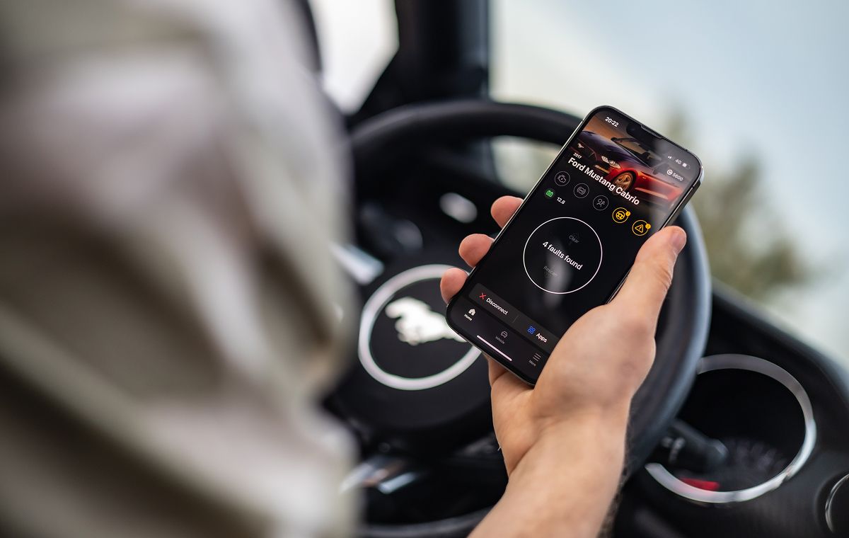 Kontrol mobil total, disederhanakan! Dapatkan diskon 30% untuk langganan digital Obeleven