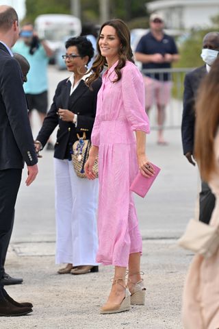 Kate Middleton pink clutch bag
