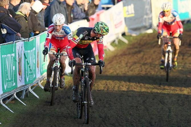 The Superprestige Gieten finale was a three-man race between Belgian champion Sven Nys (Landbouwkrediet-KDL) and Sunweb-Revor teammates Kevin Pauwels and Klaas Vantornout.