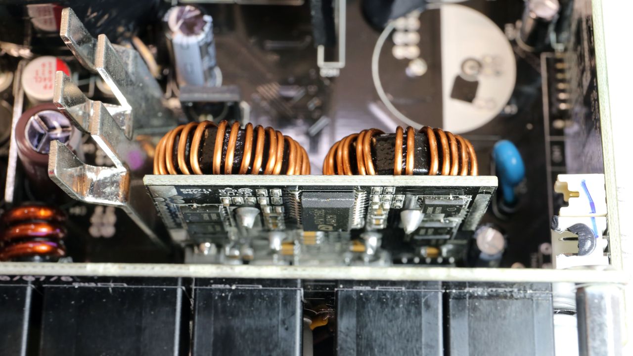 Thermaltake Toughpower GF2 ARGB 850W