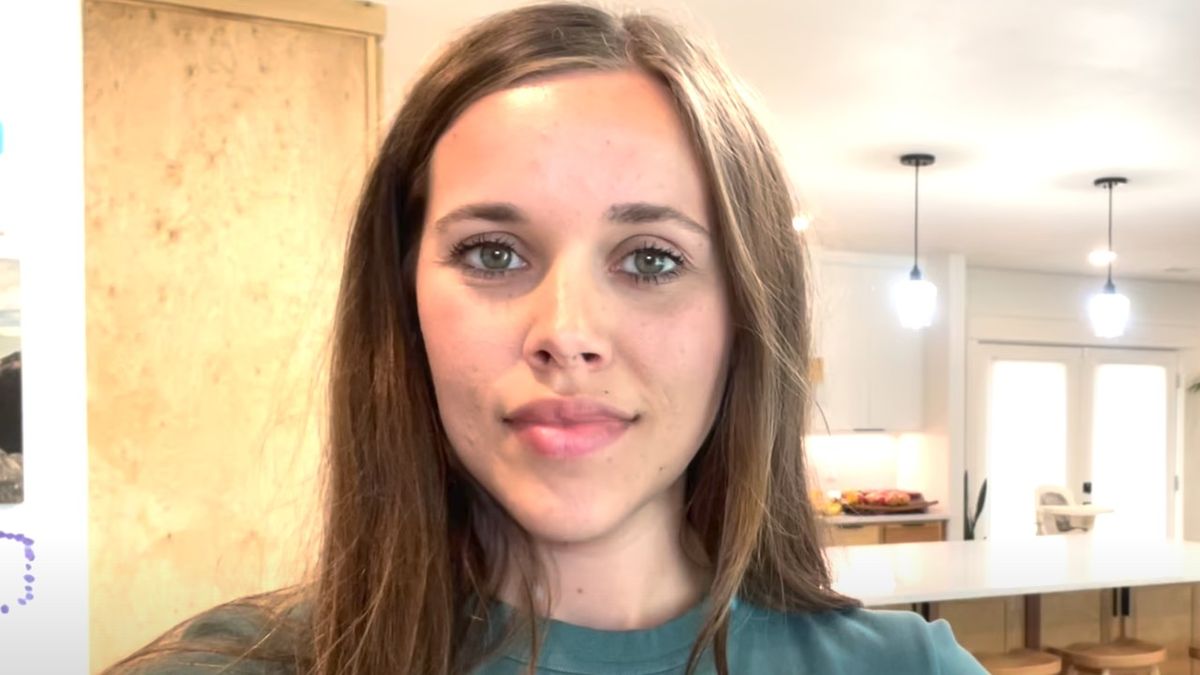 Jessa Duggar Seewald giving home tour