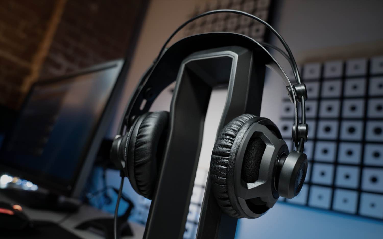 Roccat Renga Boost Review A Solid 60 Gaming Headset Tom s Guide