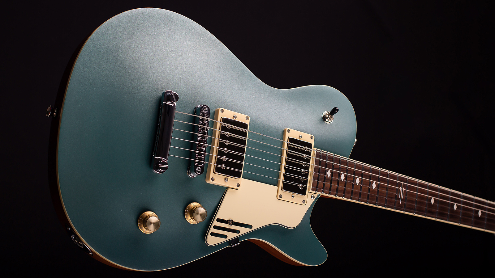 NAMM 2024 “Designed to have a broader tonal range” Guitars