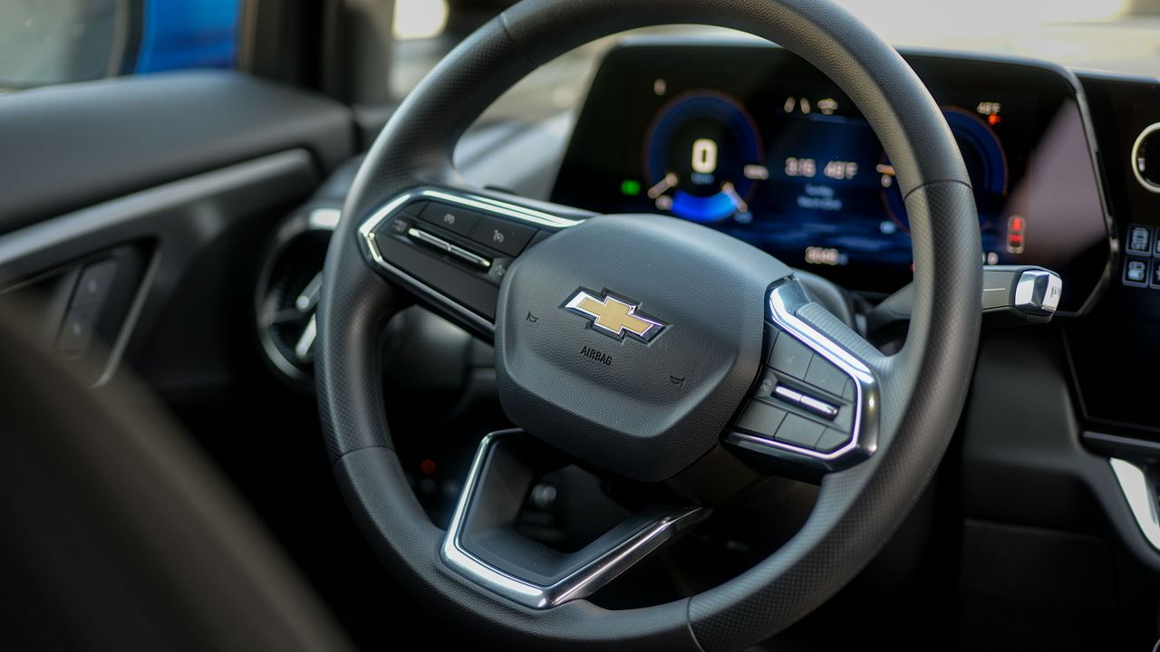 2025 Chevrolet Equinox EV LT test drive review.
