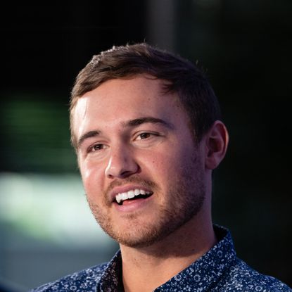 Peter Weber Visits “Extra”