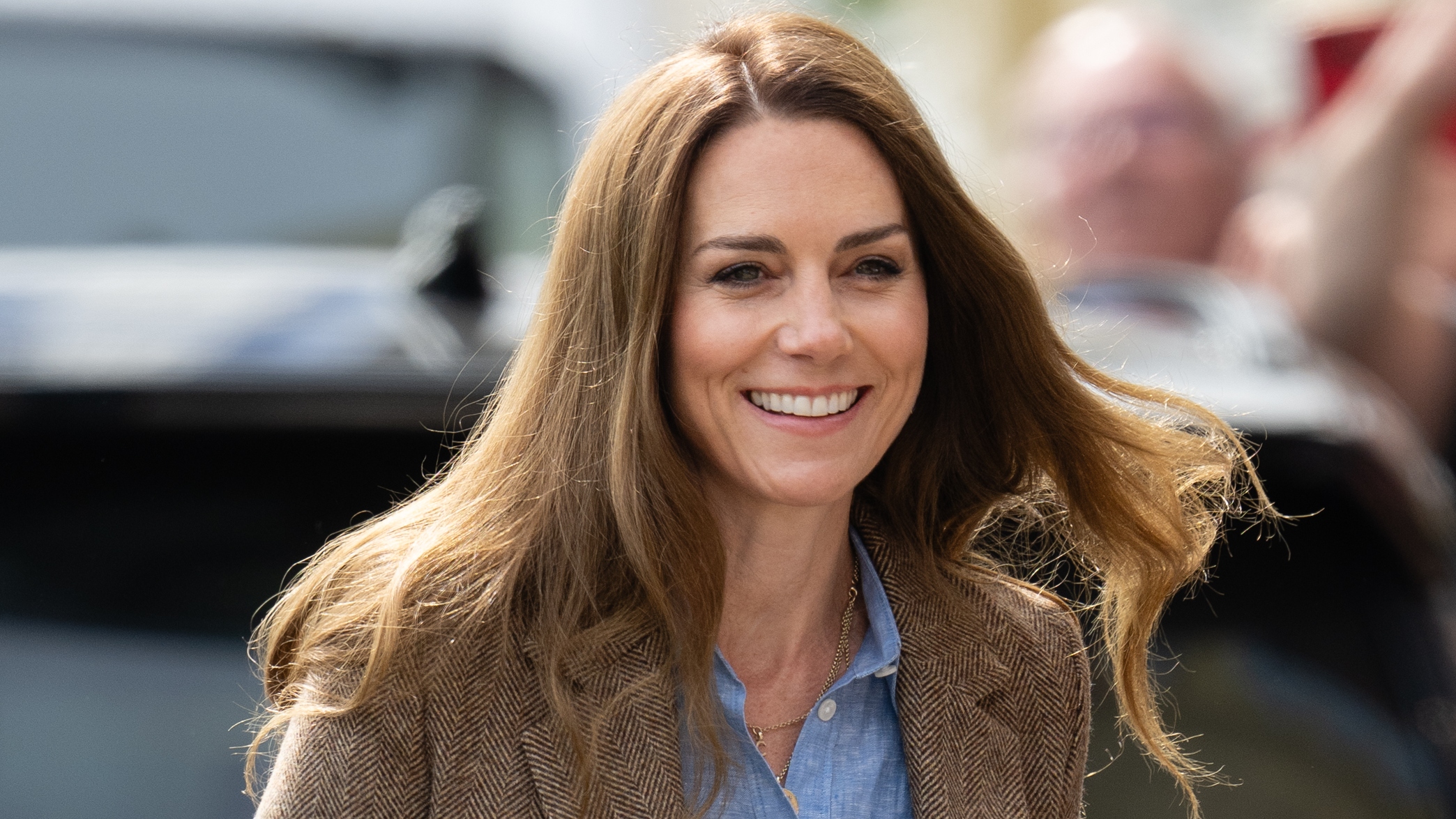 Catherine, Princess of Wales smiles as she arrives for a visit to a local market on April 29, 2025 in the Isle of Mull