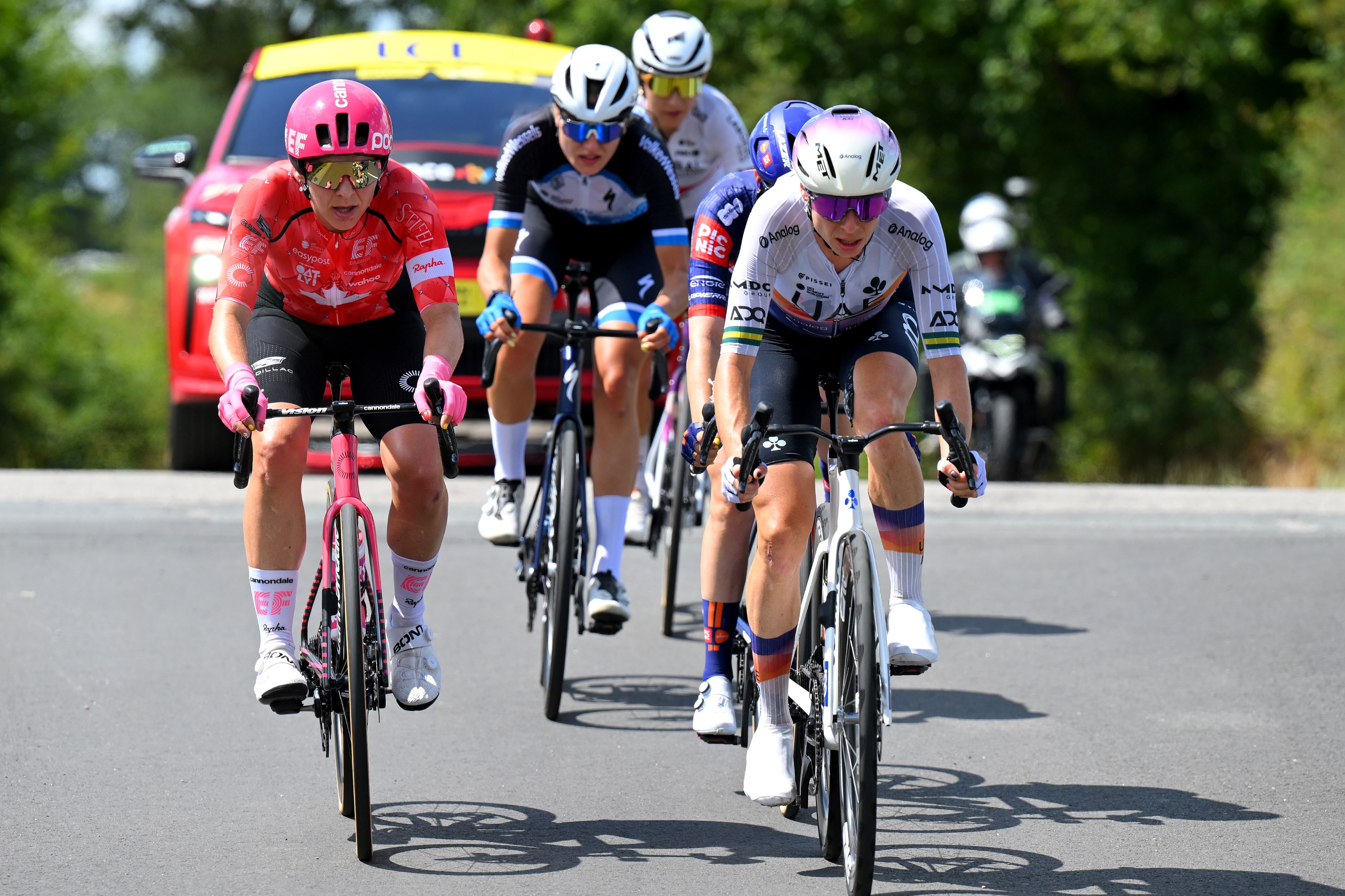 Tour de France Femmes stage 5 LIVE - Five rider break has good gap on peloton