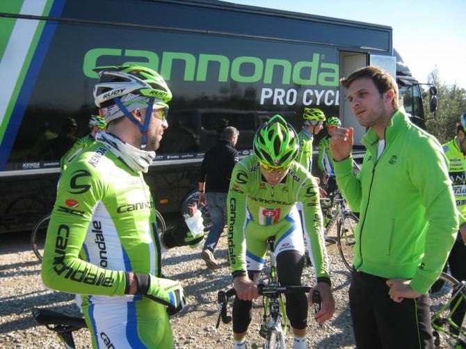 Samuel Marangoni talks to Moreno Moser and Peter Sagan abot their training ride
