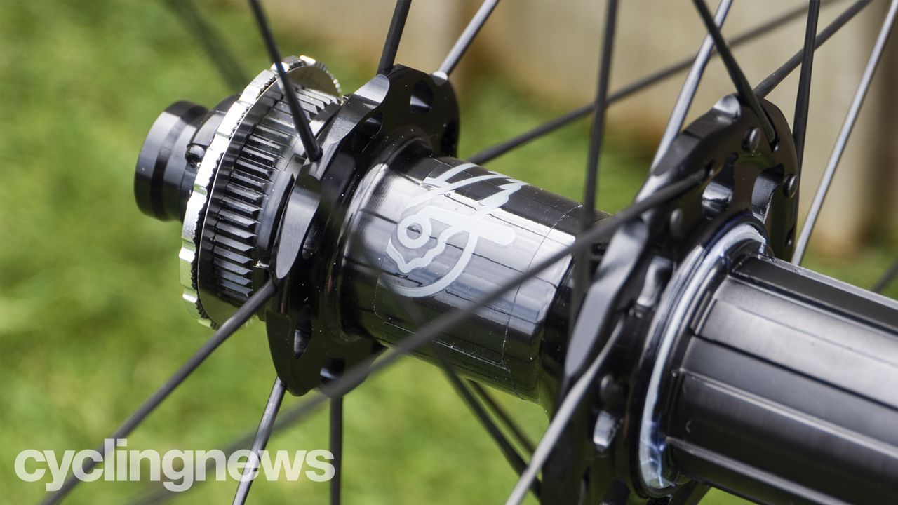Campagnolo Shamal Carbon Disc wheelset