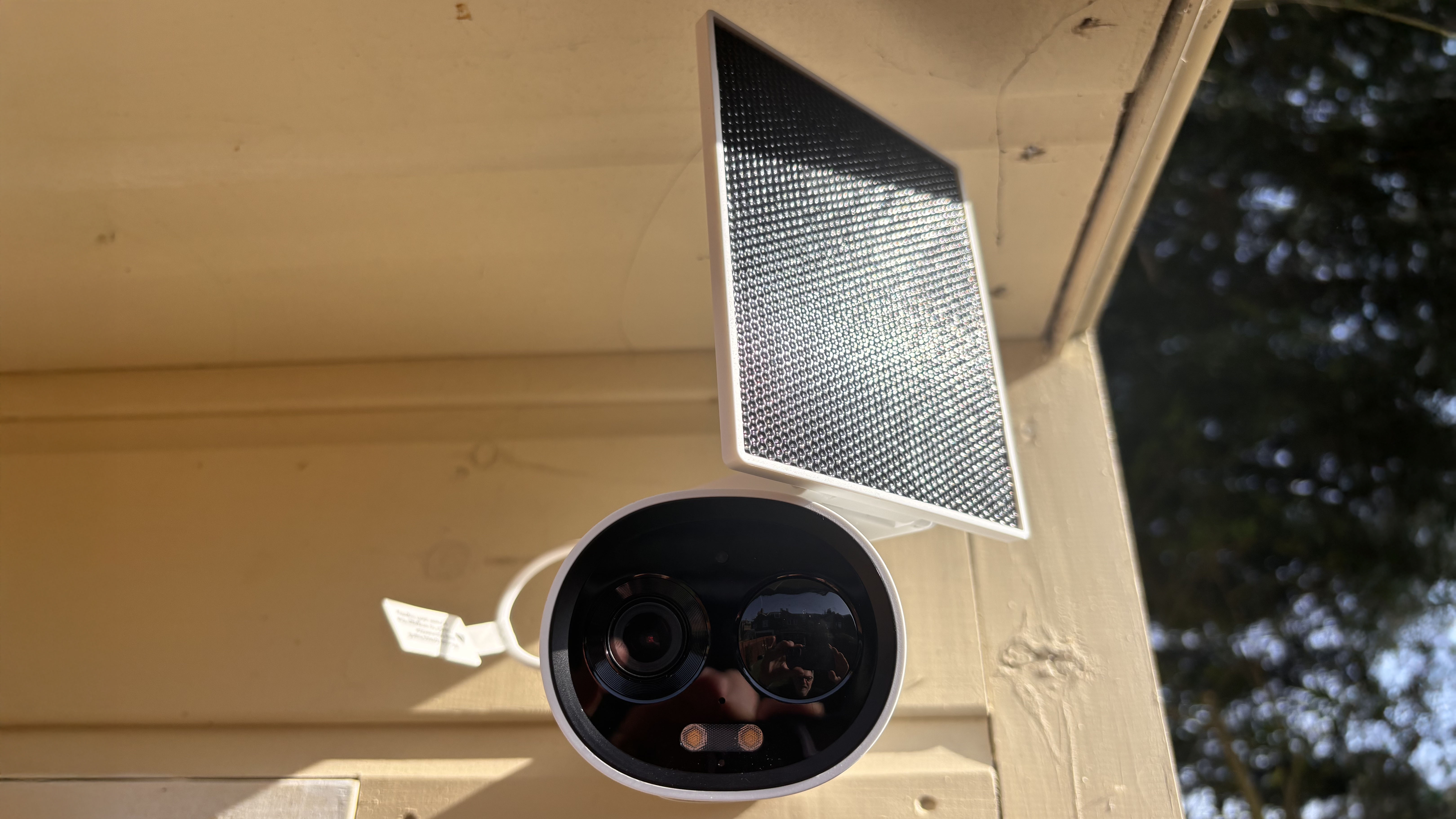 IMOU Cell 3C All-in-One Security Camera front view