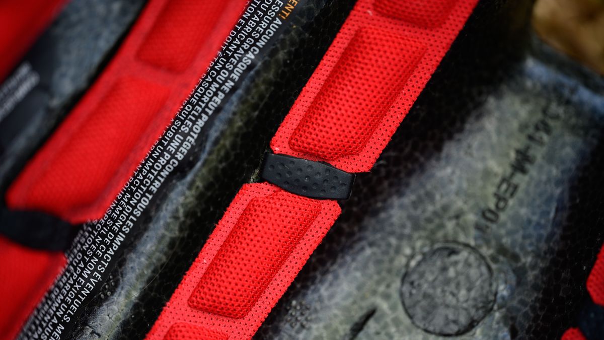 Trek Ballista MIPS padding detail